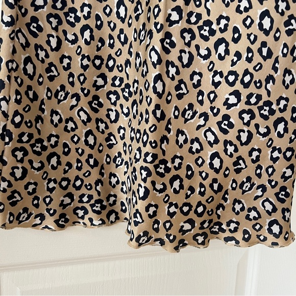NWOT Satin Maxi Skirt Leopard/Cheetah Print - Picture 4 of 8